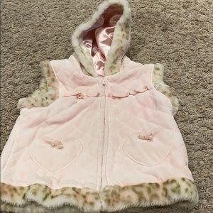 Fur Vest size 6 kids Headquarters